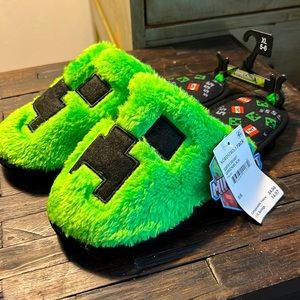 Minecraft unisex slipper